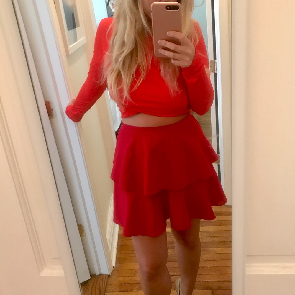 Tiered Zara red skirt